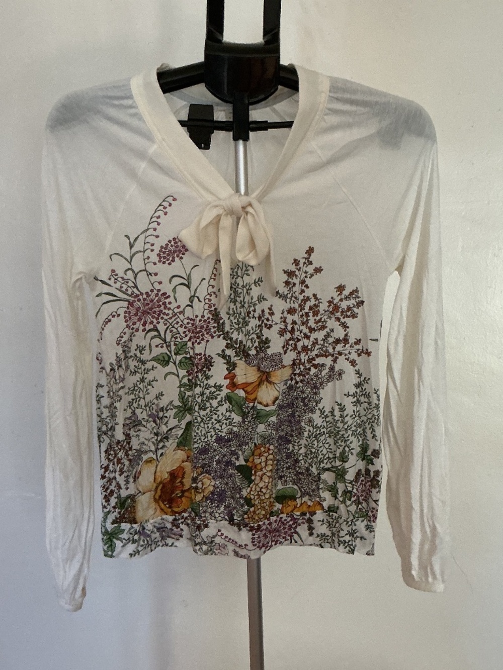 Women’s White Small Meadow Rue Floral Print Long Sleeve Top